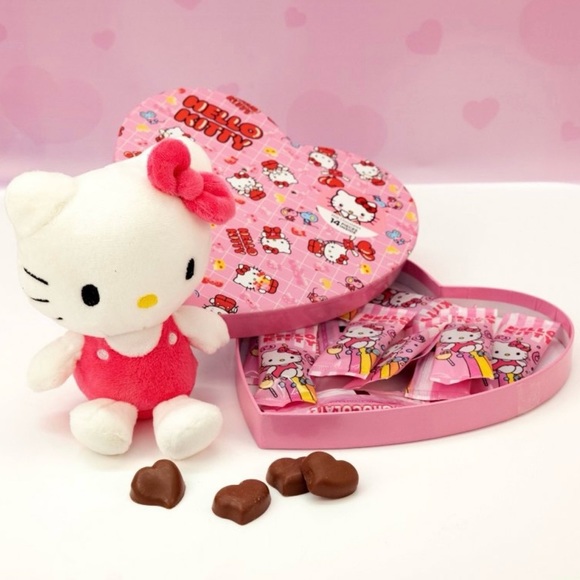 HELLO KITTY Valentines Heart Box with Plush. - Picture 2 of 4